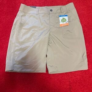 Columbia Women’s Khaki Shorts